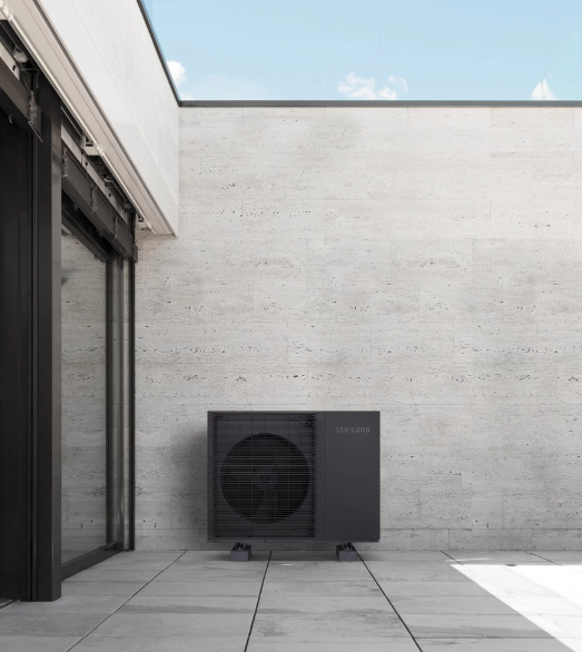 SAMSUNG oras-vanduo 12 kW Mono HT Quiet šilumos siurblys monoblokas, trifazis, su valdymo automatika KOMPLEKTE
